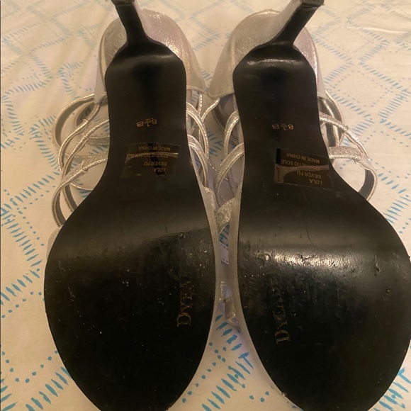 Sandals - Picture 6 of 6